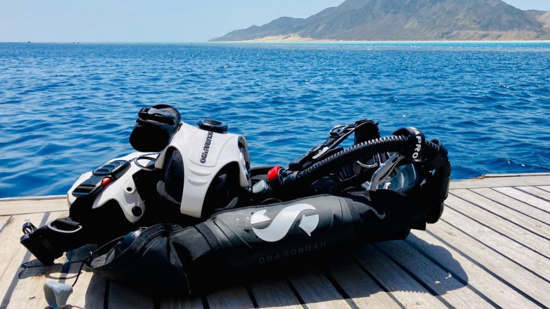 Scubapro Hydros BCD Review: Reasons Why We Recommend It