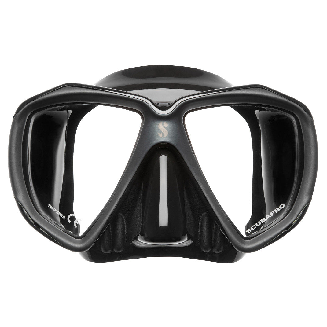 Black Scuba Diving Mask